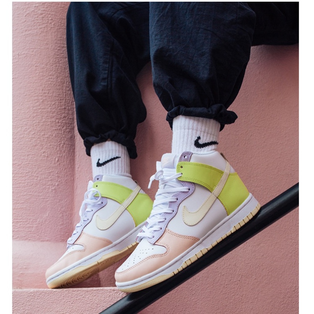 Nike Dunk High Cashmere Lemon Twist